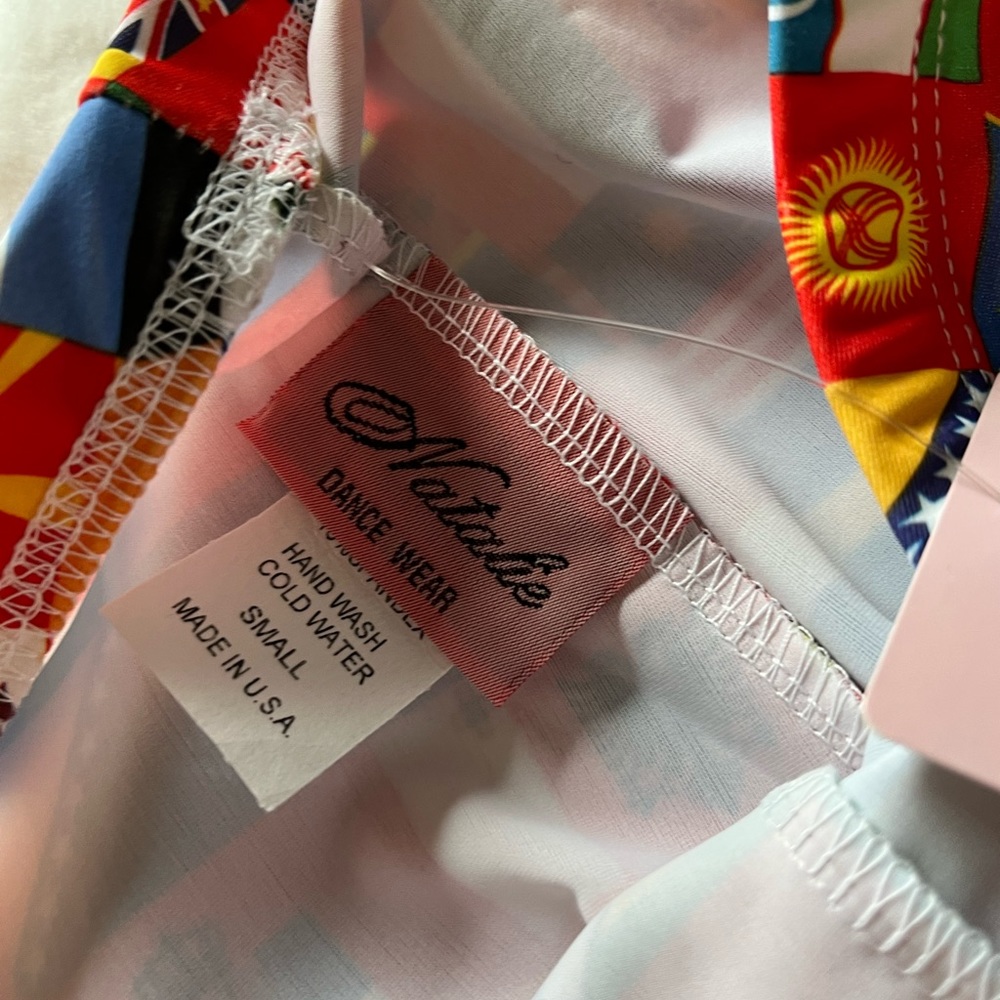 NWT: Natalie Dancewear world flag leggings - Picture 4 of 7